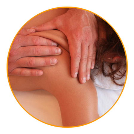 Schulterbeschwerden können mit Massage gelöst werden. Die Praxis ist in Baar/Zug 