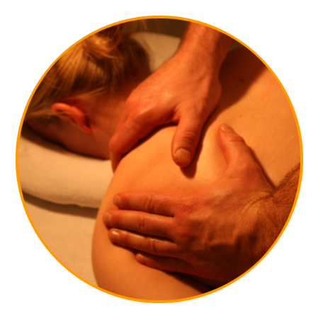 Nackenbeschwerden/Nackenschmerzen können von deinem Masseur mit Massage in Baar/Zug gelöst werden.