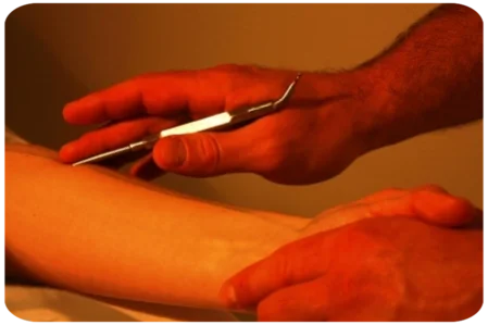 Stressreduktion und Entspannung mit Akupunkturmassage. Die Praxis ist in Baar/Zug 